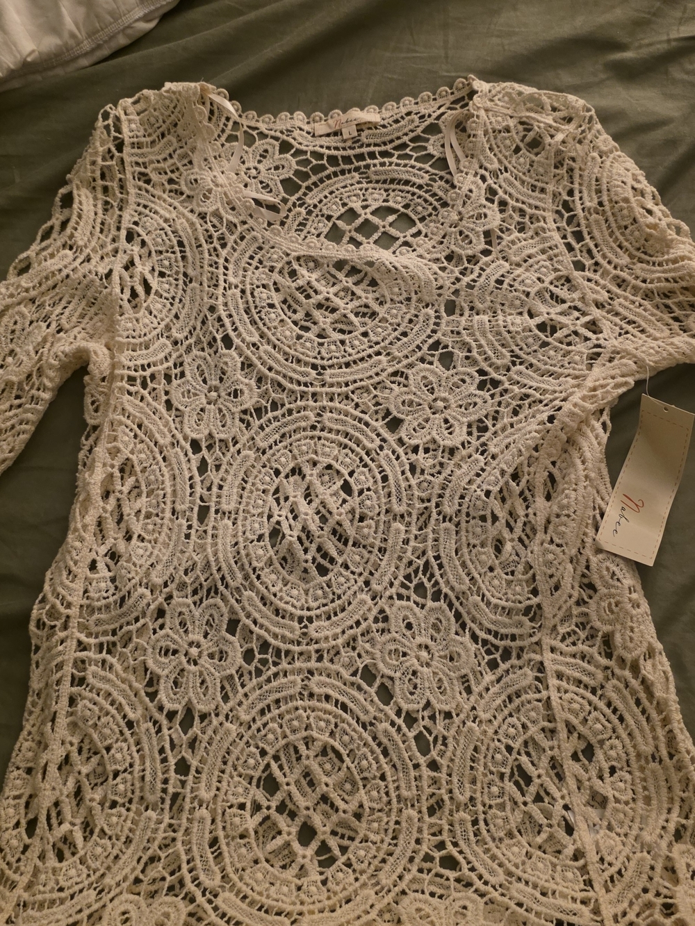 Crochet Lace Short Sleeve Top in Cream